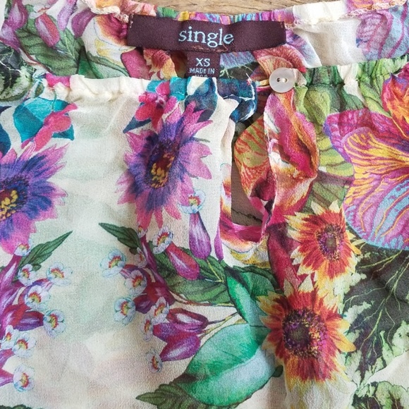 Kaya Di Koko Single sheer floral blouse - Picture 3 of 7